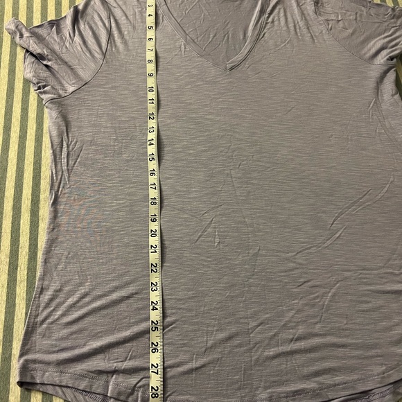 Old Navy Luxe V-neck T-shirt - Picture 6 of 6